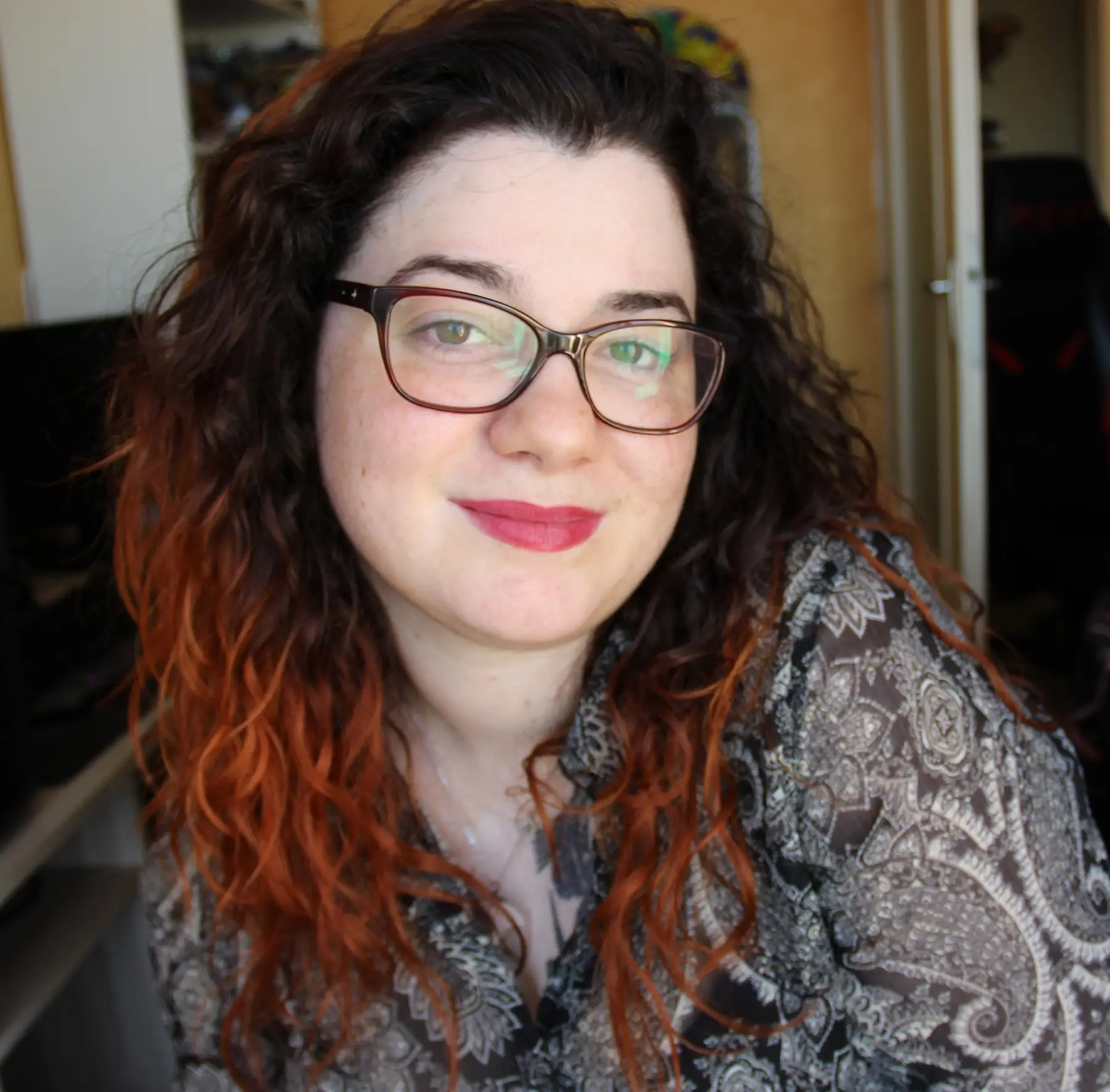 Photo de Léa Moisson, votre formatrice LinkedIn & Social Media Manager.