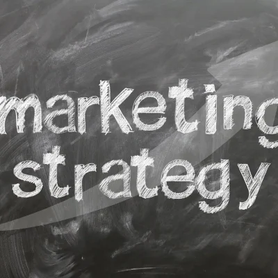 Biais cognitif définition : 16 exemples en marketing LinkedIn